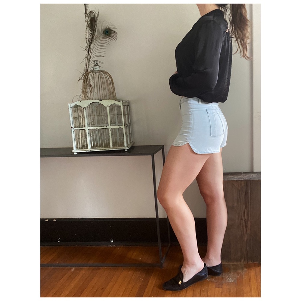 nasty gal light wash jean shorts